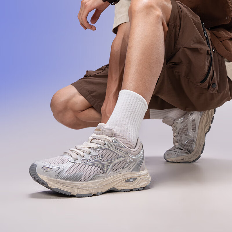 美津浓（MIZUNO）男女同款运动鞋亚版宽楦RACER S软底减震休闲透气轻便老爹鞋 18-脏脏银/做旧款-正码拍 做旧款 37 /235mm