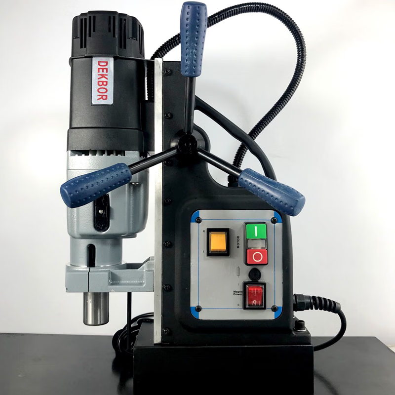 手提磁力钻机_磁力钻操作规程 手提磁力钻机_磁力钻操纵
规程（手持磁力钻） 磁力资讯