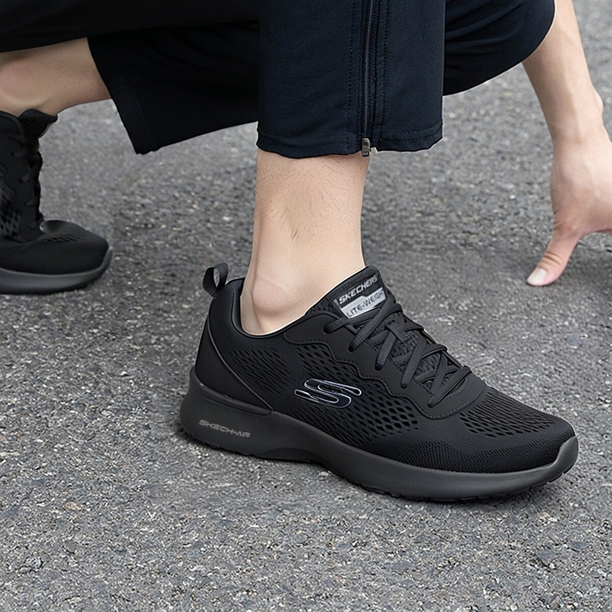 斯凯奇（Skechers）男鞋夏季2025新款透气百搭休闲鞋黑色网面跑步鞋轻便软底运动鞋男 232291-BBK /黑色