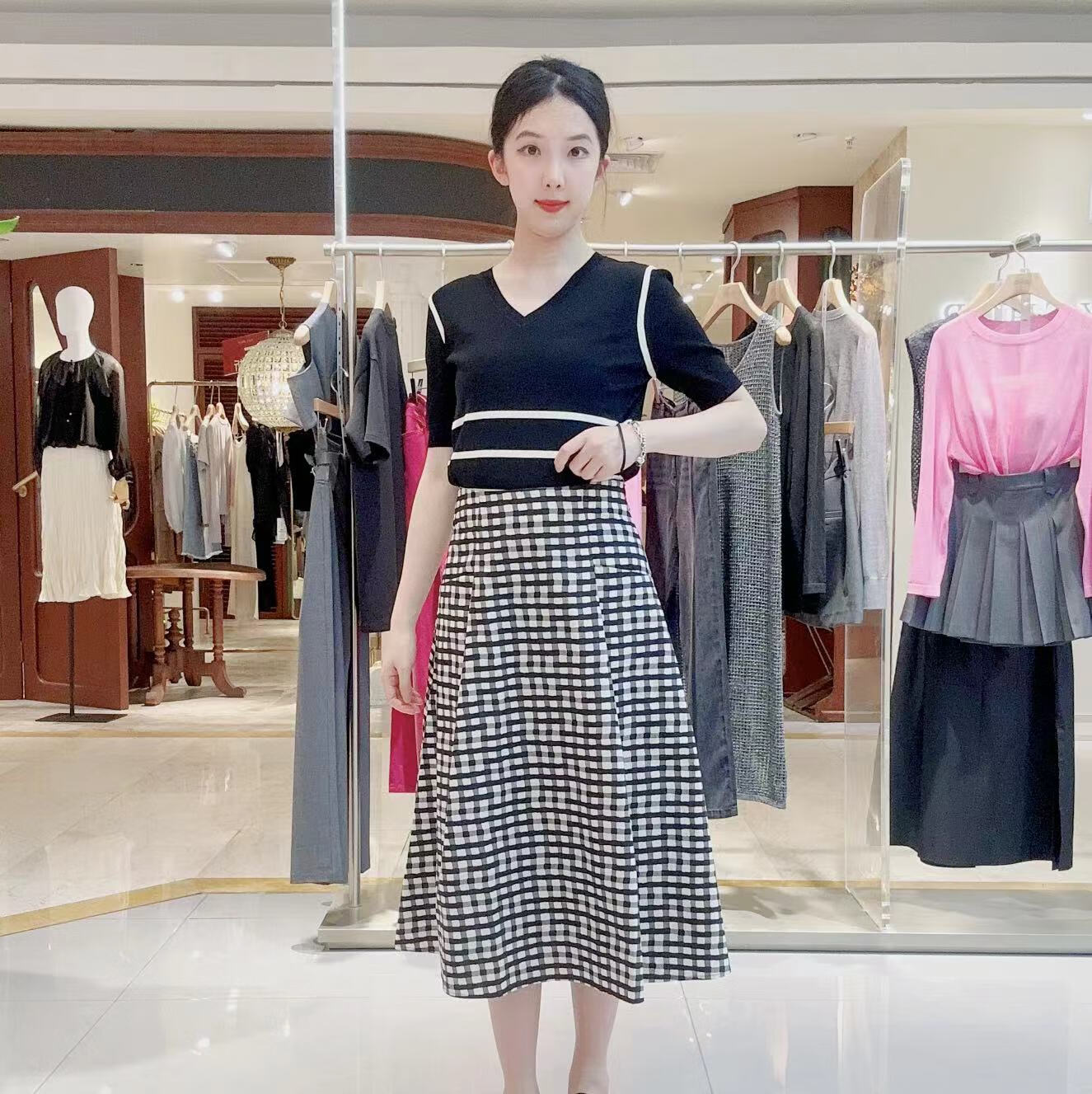 衣香麗影女士格子大裙擺半身裙150433302 白色幾何 XL