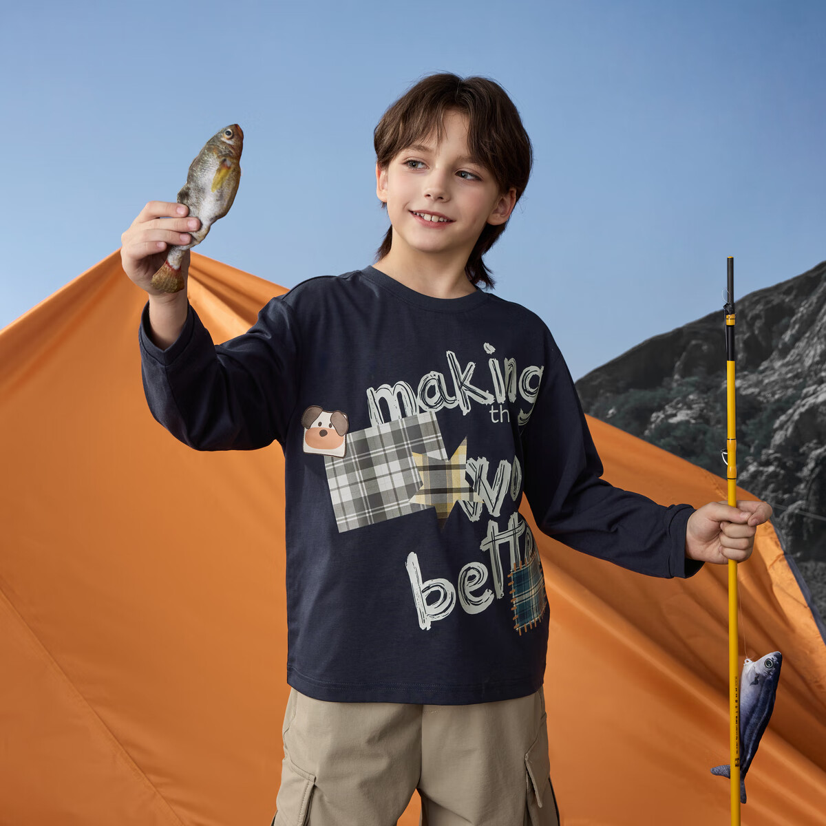 马骑顿(MQD)男童25秋新款学院风街潮撞色领口卡通长袖T恤亲肤打底衫内搭 藏青 140