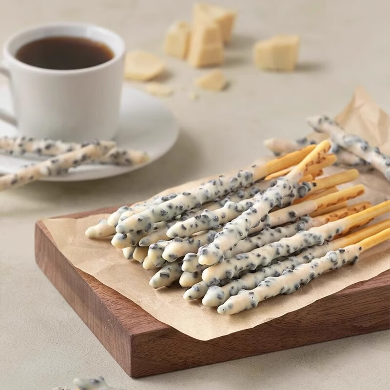 乐天 （LOTTE） 韩国进口pepero派派乐饼干棒涂层巧克力味装饰饼干休闲小零食 扁桃仁巧1+曲奇颗粒味1+脆米味1