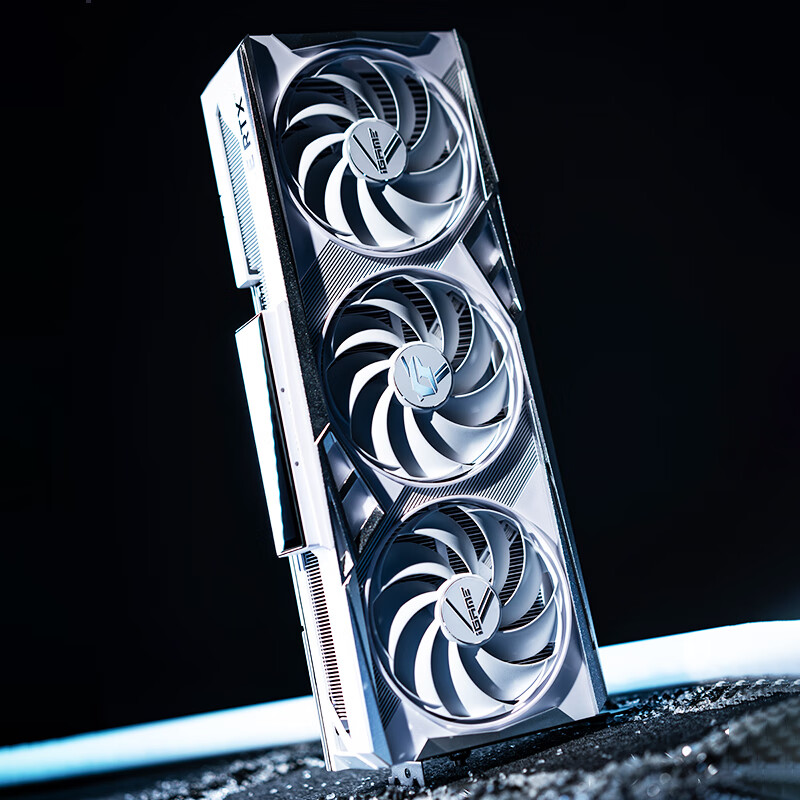 七彩虹 iGame RTX 5070 显卡 白色 火神 游戏 电脑台式机主机 显卡 套包】5070 火神W OC+A750W电源 【5070 单卡丨原装发出】支持4K