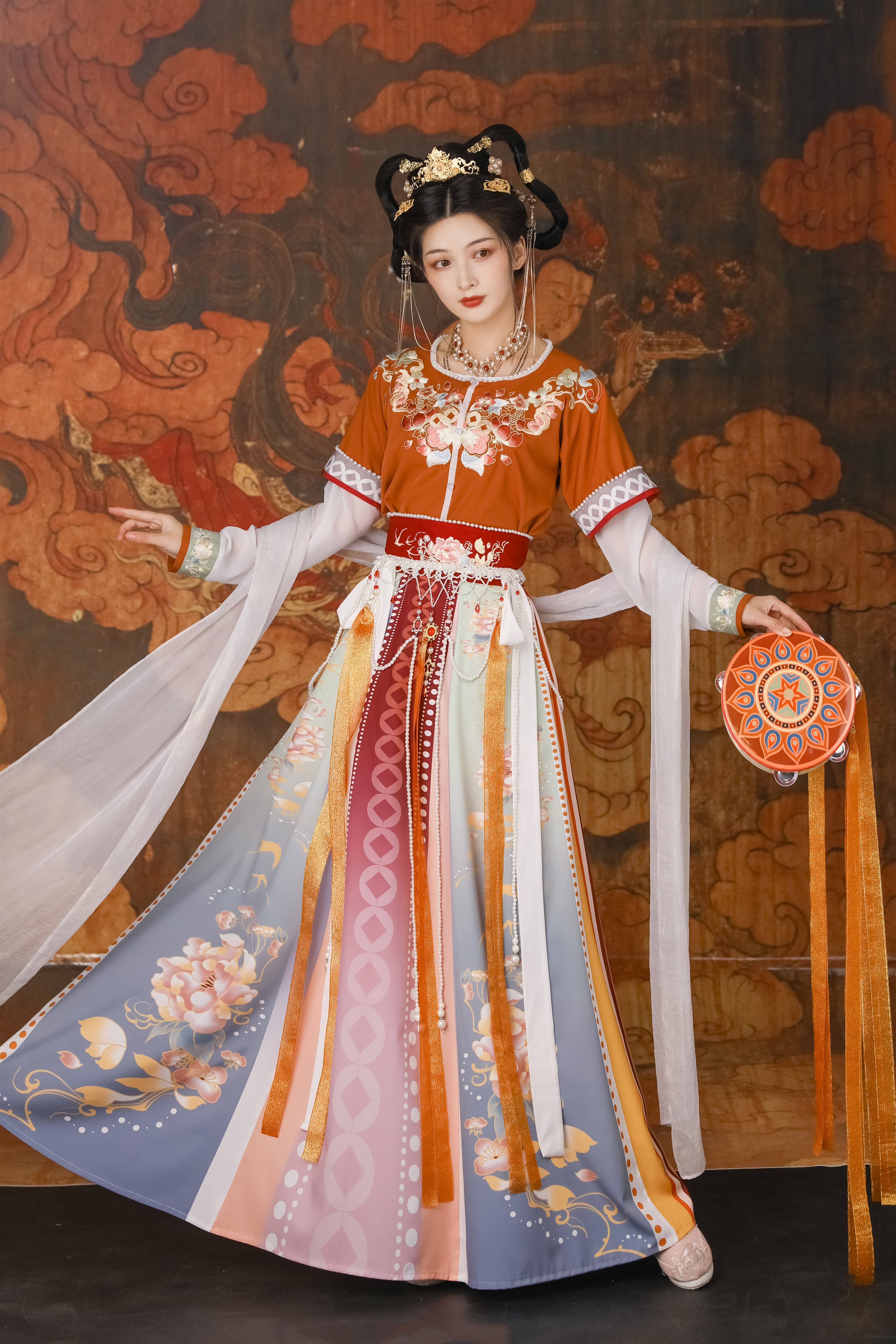 勤记敦煌舞蹈服演出服汉服女古典舞演出服中国风坦领齐腰三日常敦煌春