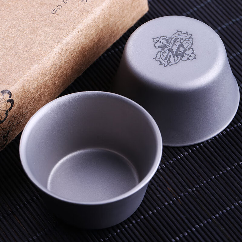 ��� �����ѺϽ�������ҰӪ��Я�۵��������ˮ��1L�ݲ������Ⱥ� ˫���������