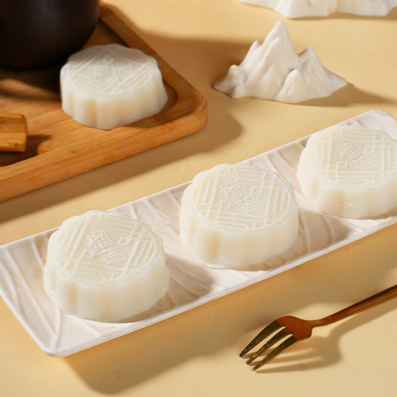 不多言2025金枕榴莲冰皮月饼高端礼盒装广式流心月饼中秋节日团购送礼品 礼盒装【1盒/400g】榴莲冰皮月饼