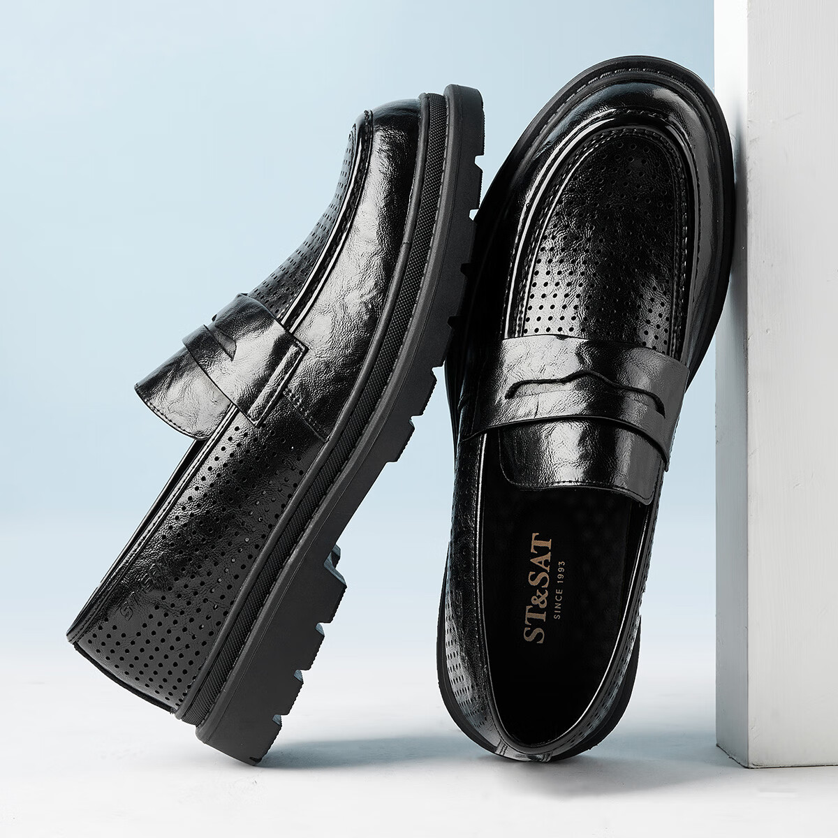 星期六男鞋夏季新款男士镂空透气套脚商务皮鞋一脚蹬冲孔鞋凉鞋男