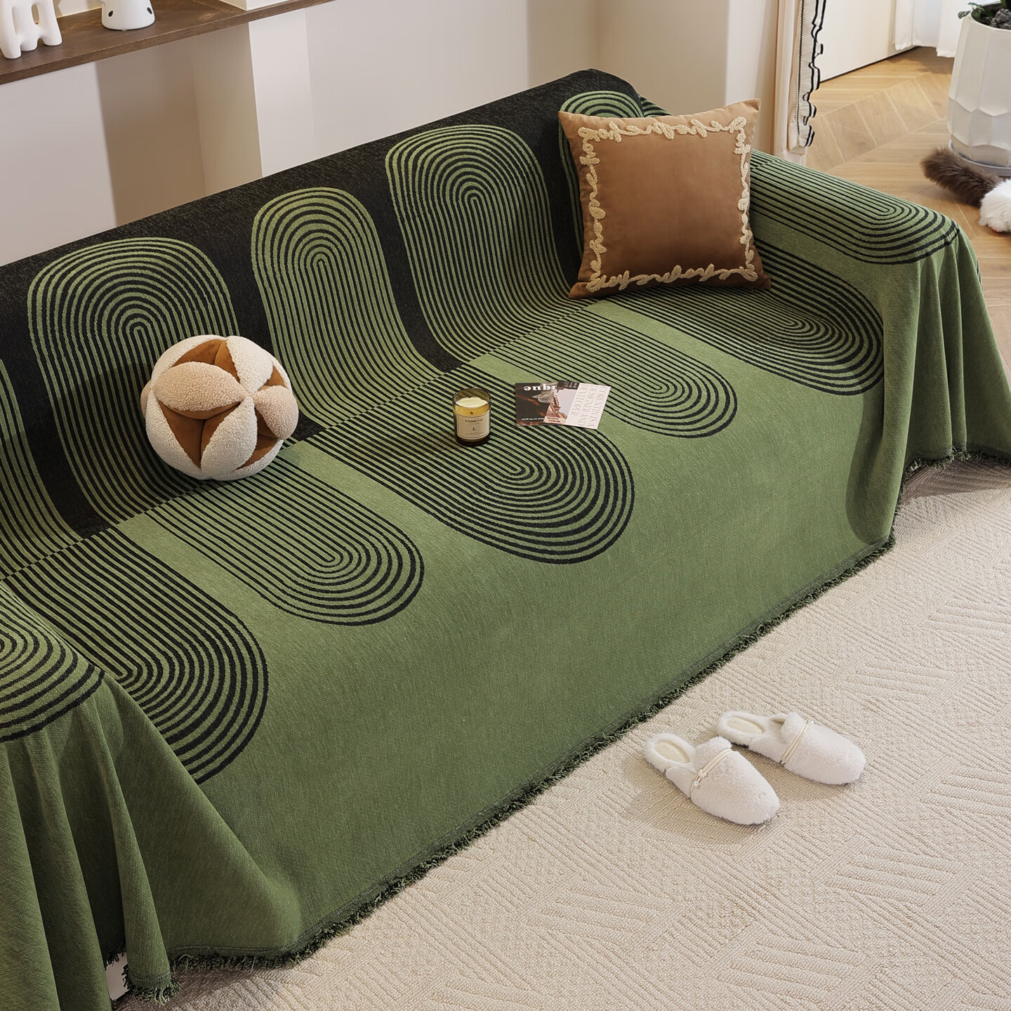 珂米2025新款一片式沙发盖布巾四季通用防滑绿色雪尼尔全盖轻奢高级感 亿光年-墨绿 180cm*230cm 双人位