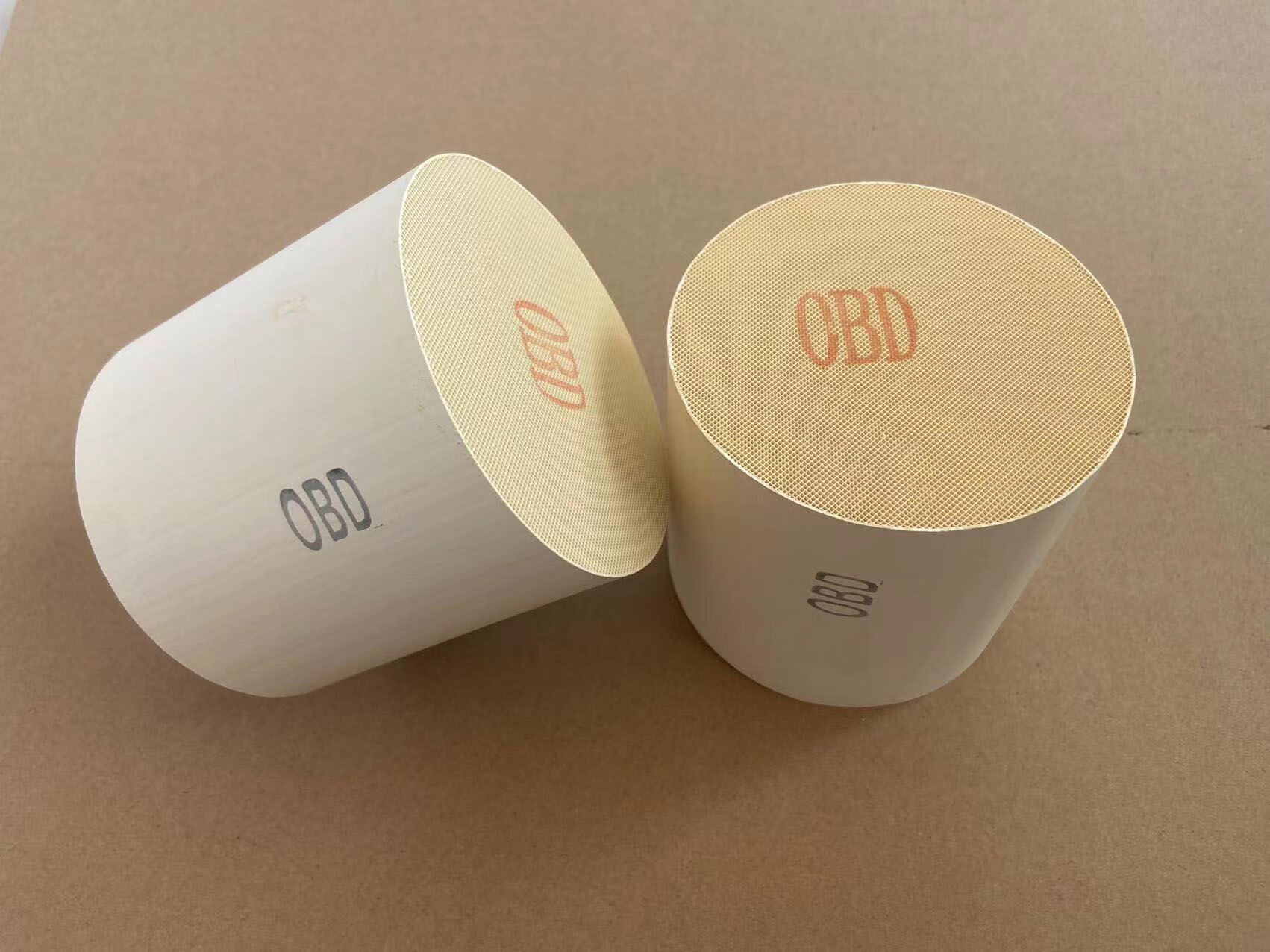 耐高温氮化硅陶瓷棒芯