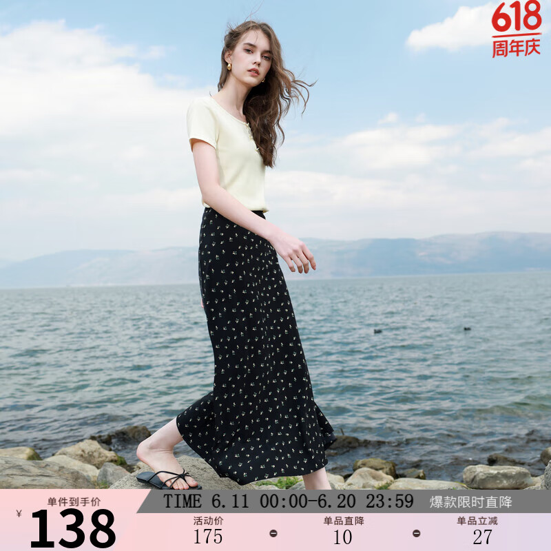 三彩2025夏季新款碎花半身裙斜裁A字裙松緊腰魚尾裙浪漫長裙M 漆黑色花卉預(yù)售[付款內(nèi)15天]發(fā) M 160/68A