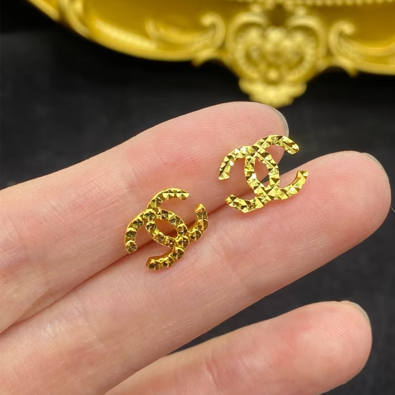 夕迎正七夕新款黄金色双c耳钉耳环18k彩金耳饰四叶草耳环送女朋友 双c直针耳钉 S