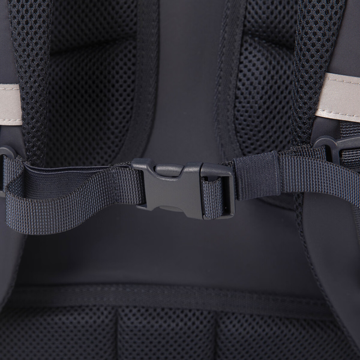 哈吉斯（HAZZYS）品牌童装男女童书包2025新款大容量学生净色双肩包 藏蓝 均码