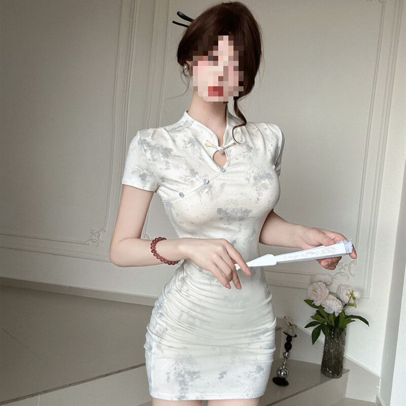 【优选】夏季新中式国风年轻款改良旗袍短款紧身包臀连衣裙女 黑色 S 【建议70-80斤】