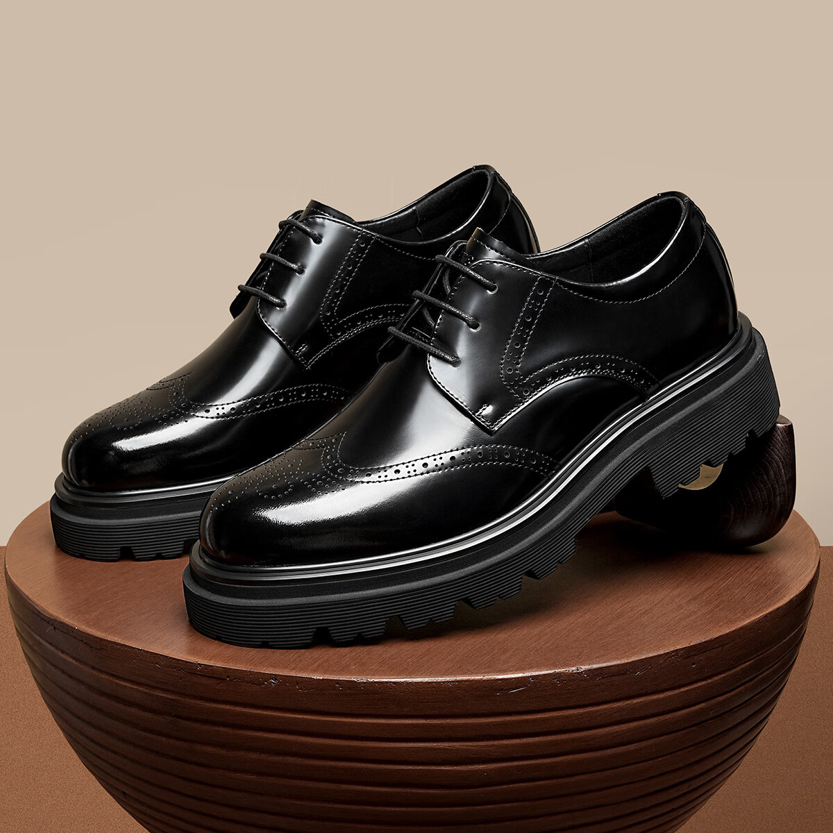星期六男鞋时尚商务正装鞋布洛克休闲皮鞋通勤增高伴郎鞋结婚鞋