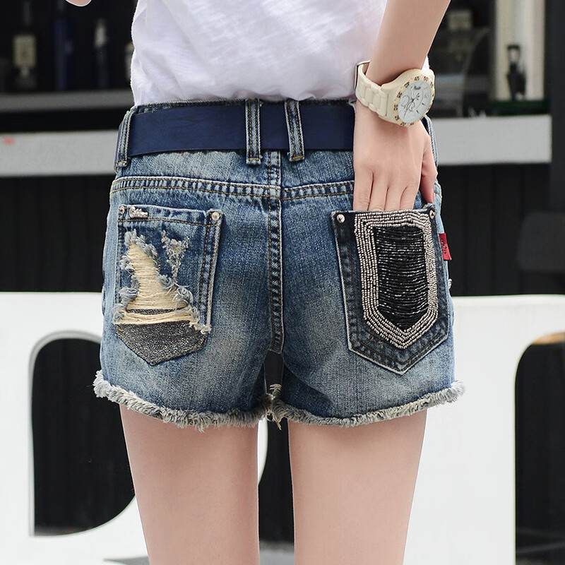 【现货直发】女装破洞牛仔裤女钉珠宽松大码毛边牛仔短裤女式 浅蓝 25