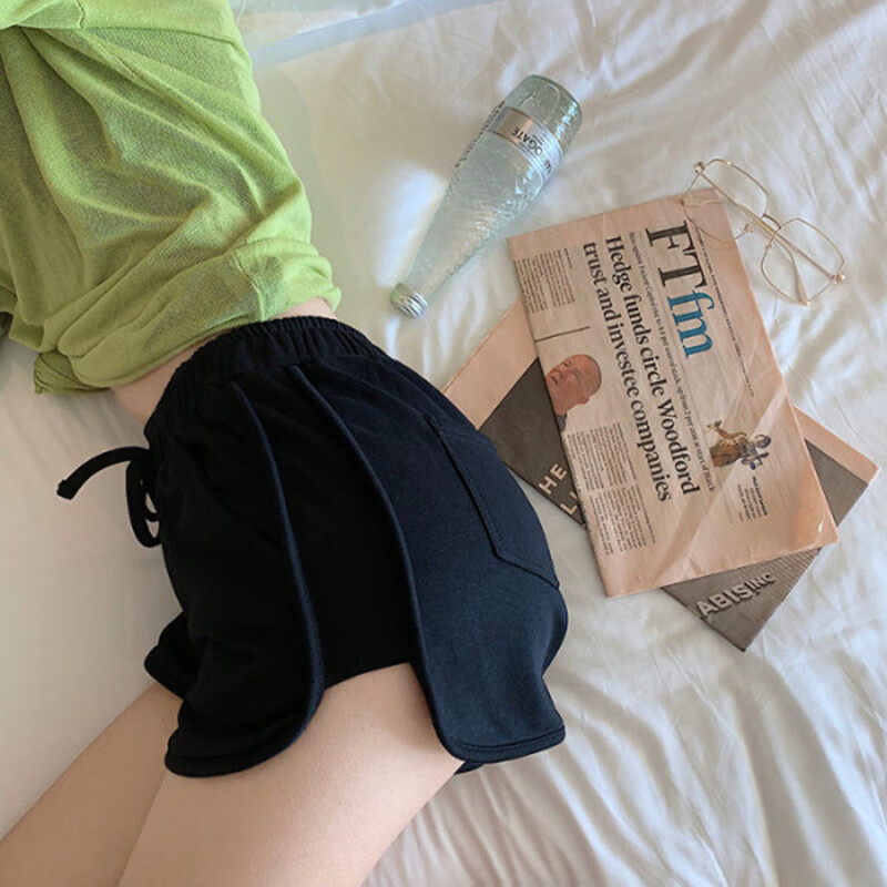 【精选好物】新款居家休闲高腰短裤包臀运动热裤直筒宽松裤子女外 白色 S