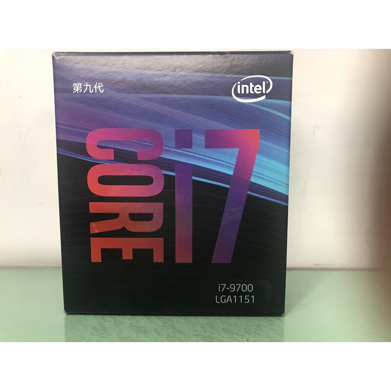 英特尔i7 9700 9700F 9700K 9700KF 8700 8700K 8086K i5 8600K 盒装 i5 8600K盒装