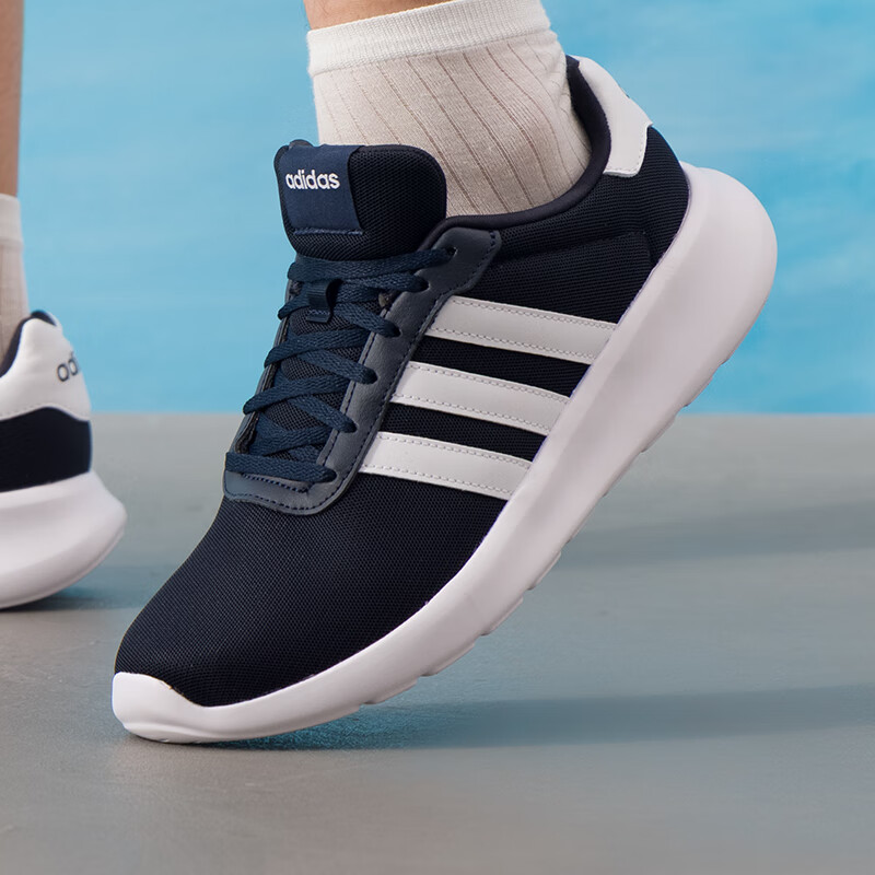 ���ڲ��������ϴ�˹��adidas����Ь 25���¿�Ͱ��˶�Ь��ĥ�����������Ь����͸���ܲ�Ь���� ������/��/LITE RACER 3.0 45 ���ڳ�280mm�� 218.88Ԫ