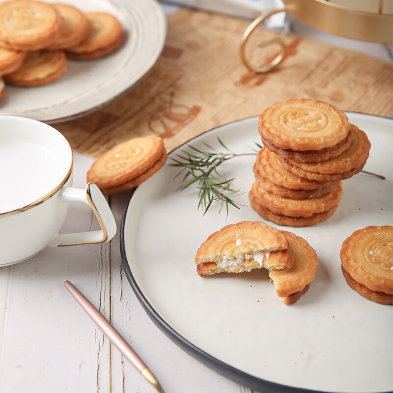 宜客牛奶味夹心饼干 880g