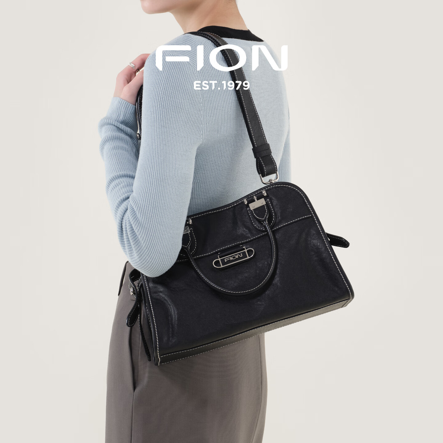 菲安妮(FION)2025新款真皮贝壳包手提包高级小众植鞣皮女包单肩包斜挎包礼物 经典黑-中款