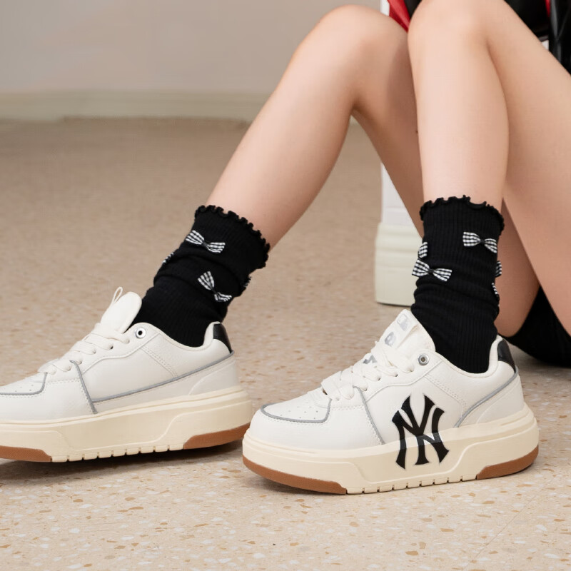 MLB官方运动鞋女鞋子 情侣休闲鞋透气学长鞋百搭板鞋男鞋潮3ASXCA12N 纽约洋基队/象牙色/拍大半码 38.5 245