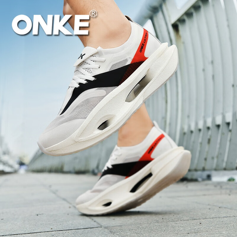 ONKE德国欧克户外轻便透气减震防滑耐磨跑步鞋男女碳板马拉松运动鞋男 白驹 男女同款 38