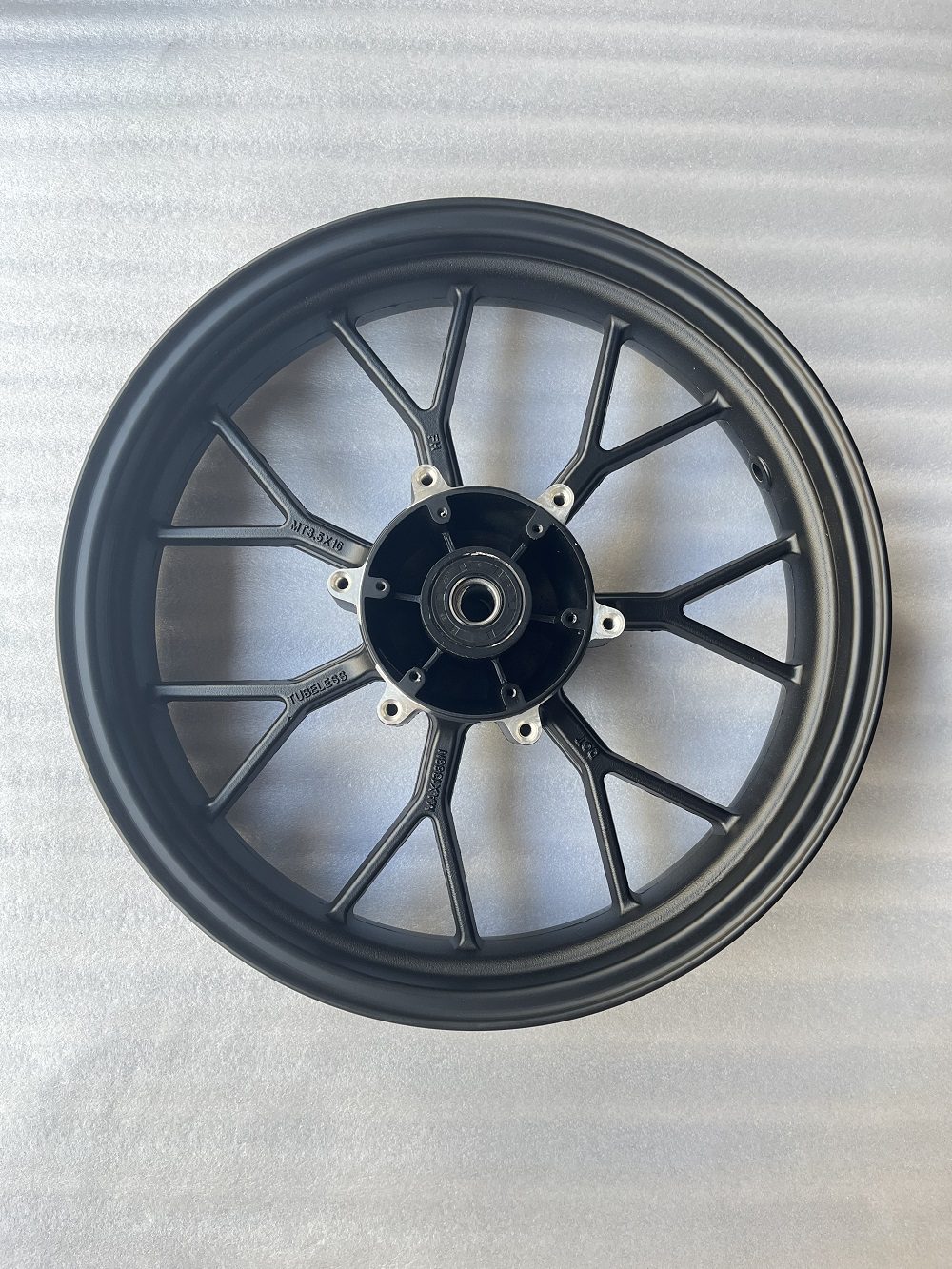 長江450700輪轂輪圈網(wǎng)輪鋁輪長江450S700bobbie前后車圈 后輪鋁輪 3.5X16