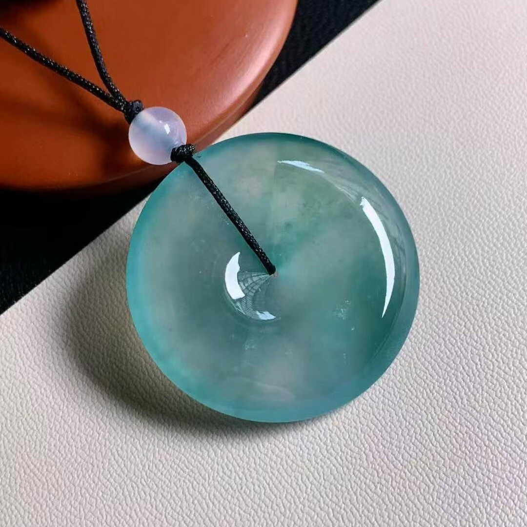 一石一刻a货缅甸翡翠玻璃种飘彩怀古飘蓝彩十分漂亮底子水润起胶吊坠