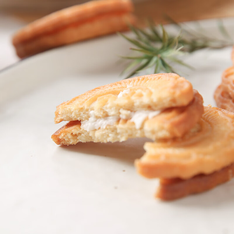 宜客牛奶味夹心饼干 880g