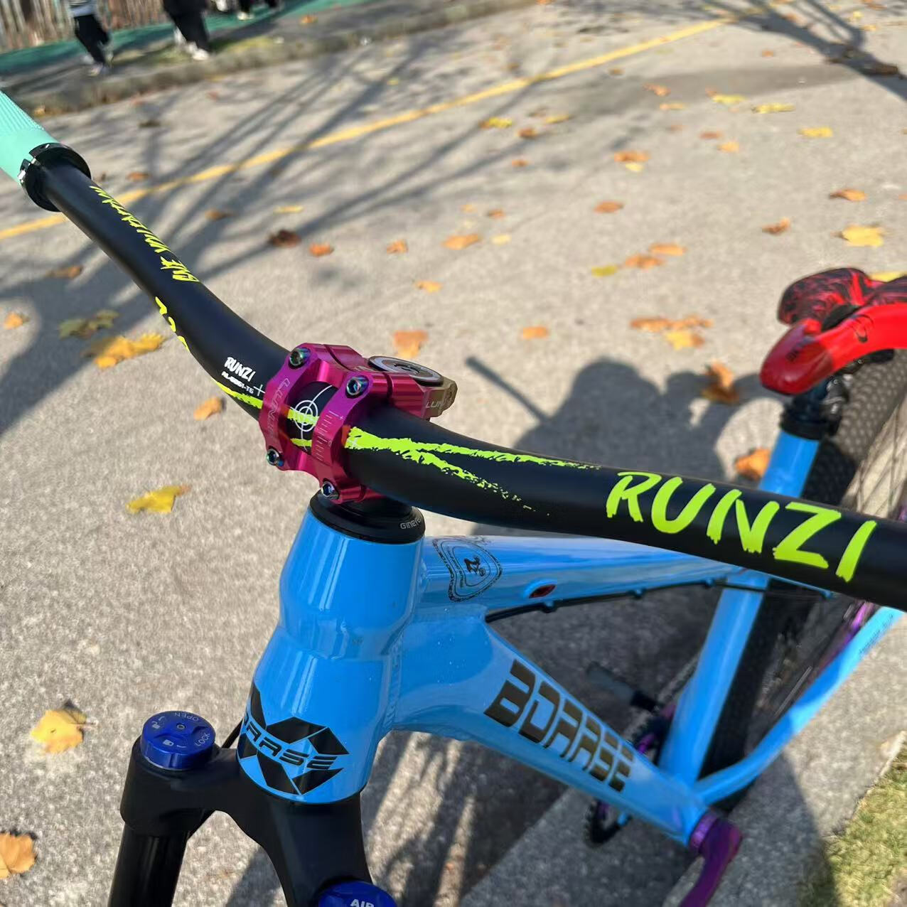 贤祥适配runzi山地自行车车把狙击手燕把越野720mm铝合金把横把手配件