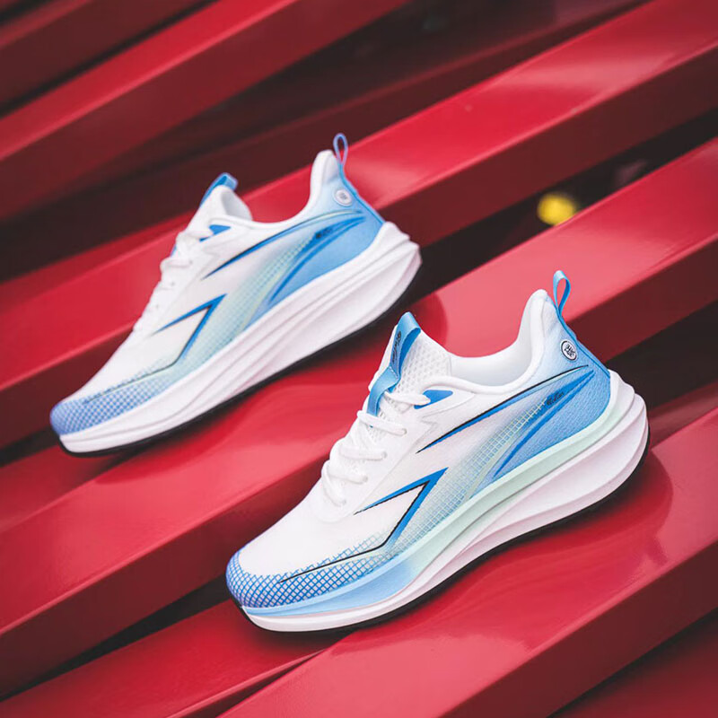 Tcellars跑步鞋男夏季新款男鞋网面透气休闲运动鞋子男软底缓震回弹跑鞋 天际蓝 41