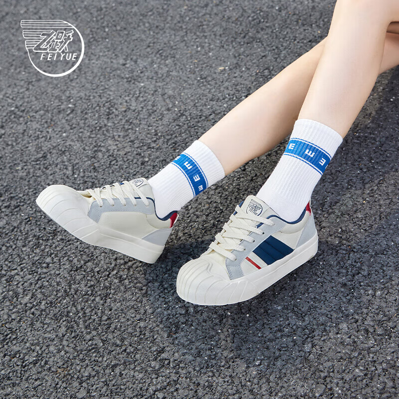 飞跃(Feiyue)帆布鞋女夏季潮流舒适撞色拼接运动休闲鞋子女士百搭学生厚底板鞋 米/灰/深蓝 35