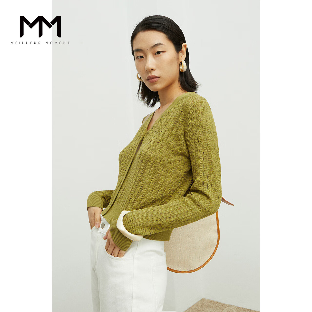 麥檬MM麥檬秋毛衫女冰絲修身顯瘦薄款V領(lǐng)針織衫開衫5C7230991 淺軍綠 2XL