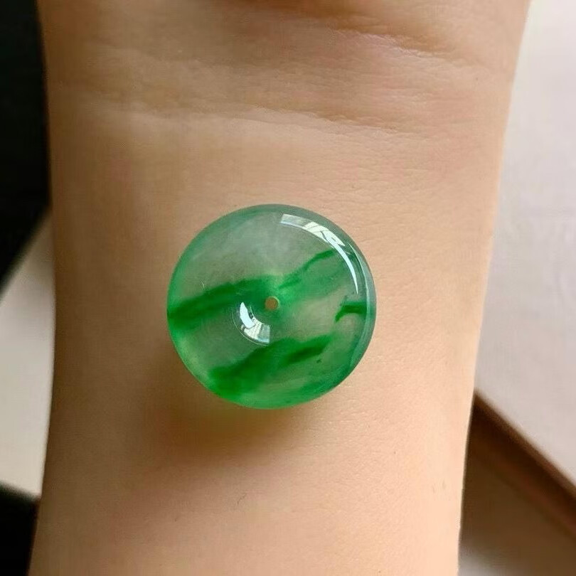 一石一刻a货缅甸翡翠玻璃种绿花怀古飘绿青翠灵动种老起胶品相佳平安