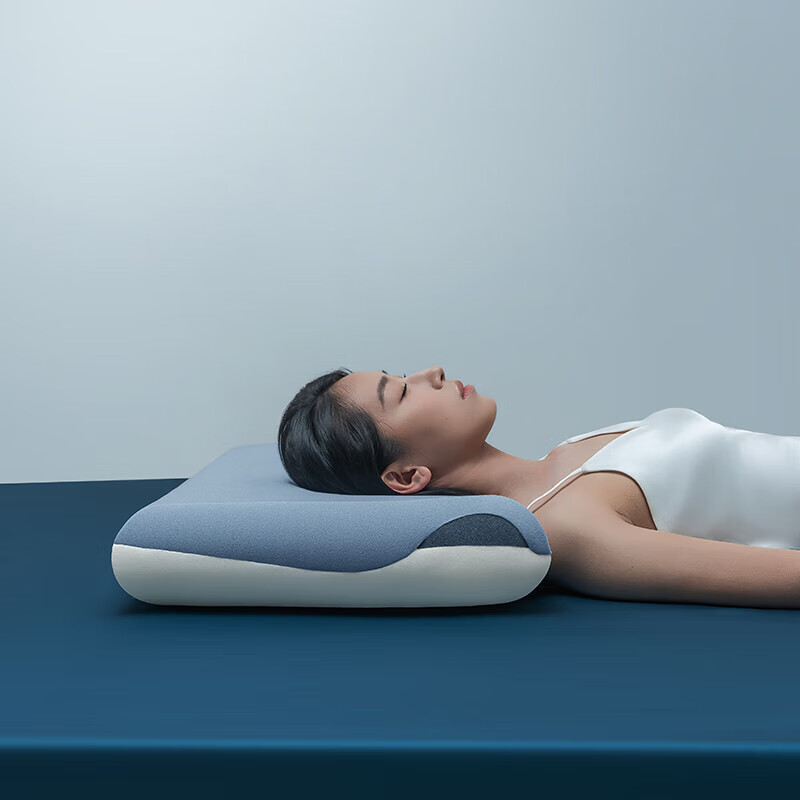 亚朵村的云酒店枕头 第2代深睡枕pro记忆枕慢回弹深度睡眠颈椎护颈枕芯 二代-深睡三芯R4 70*42*12 单只