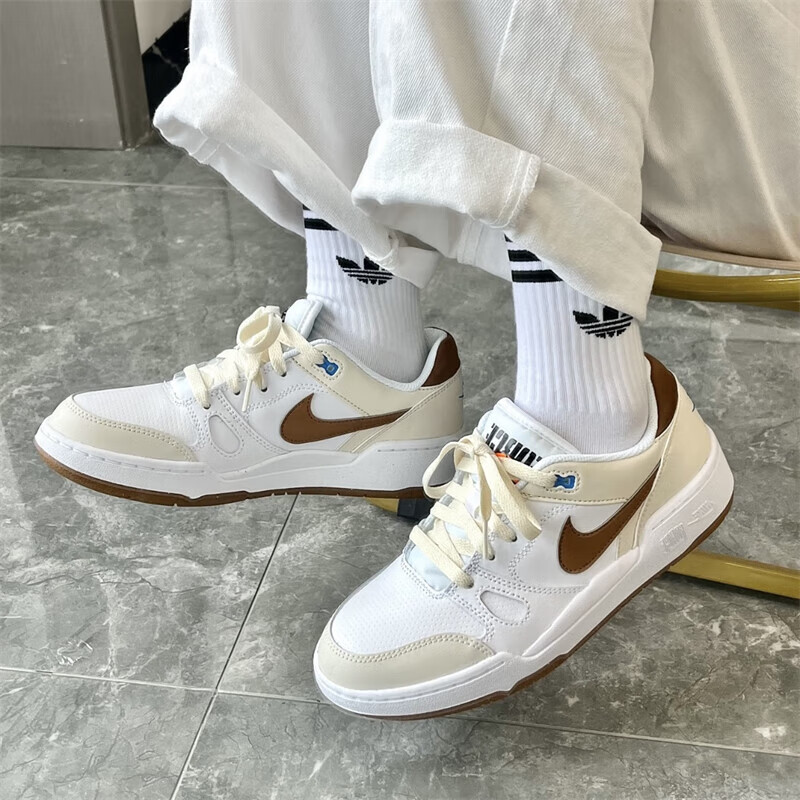耐克（NIKE）FULL FORCE LOW防滑耐磨复古低帮 潮流舒适轻便运动休闲百搭板鞋 【店长主推】HJ3485-121/棕白褐色 42
