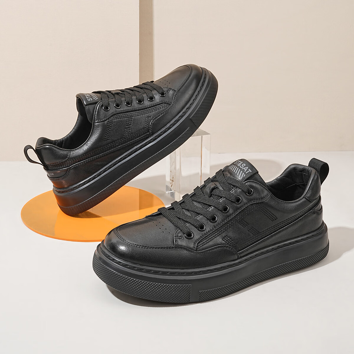 星期六男鞋时尚头层牛皮休闲鞋子男轻便系带板鞋男健步鞋