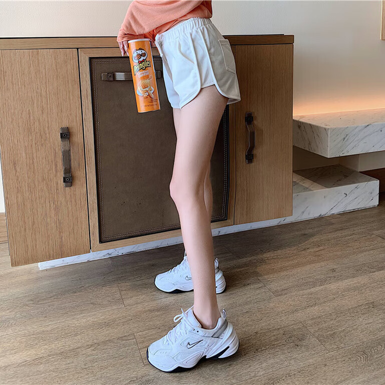 【精选好物】新款居家休闲高腰短裤包臀运动热裤直筒宽松裤子女外 白色 S