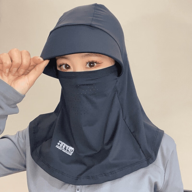 FOURDATRY�ļ���ɹ����һ��ñ������ñ��Ů��˿�������߿������з������� ��ͷ��˿����ɫ��