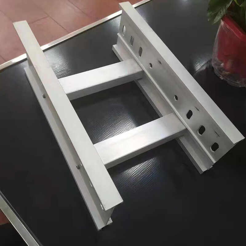 哩嗹啰嗹型材线槽电缆铝合架铝合金梯式托盘式桥架铝合金布线架 1