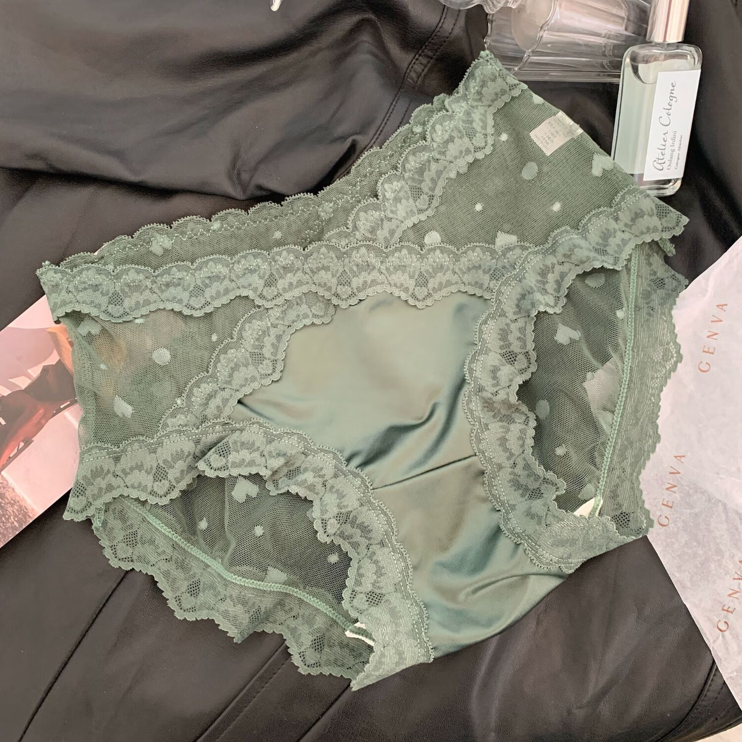 稚蝶内裤女 无痕透气低腰纯棉裆 镂空花边三角裤 贵妇蕾丝 混色 肤色+绿色+粉色+黑色随机 4条 XL 170/95