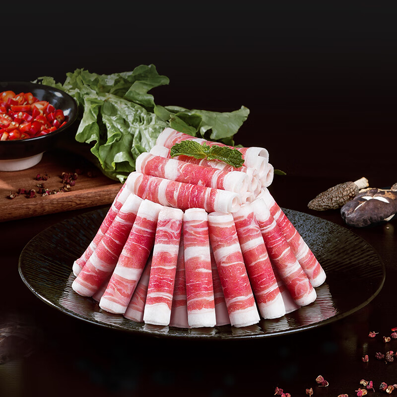 限时特惠：1号会员店澳洲散养原切羊肉卷仅售 39.9 元，火锅必备！