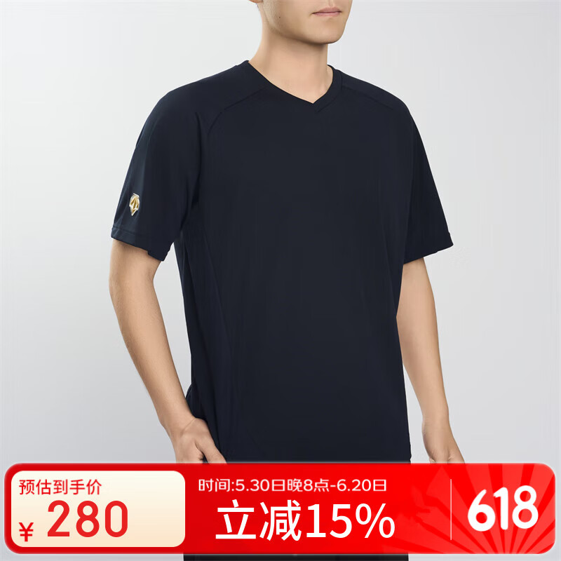 迪桑特（DESCENTE）【日本進(jìn)口，全球好物】男款 棒球衫 短袖 V 領(lǐng) T 恤  藏藍(lán)色 L