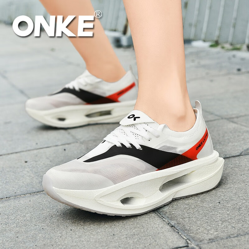 ONKE德国欧克户外轻便透气减震防滑耐磨跑步鞋男女碳板马拉松运动鞋男 白驹 男女同款 38