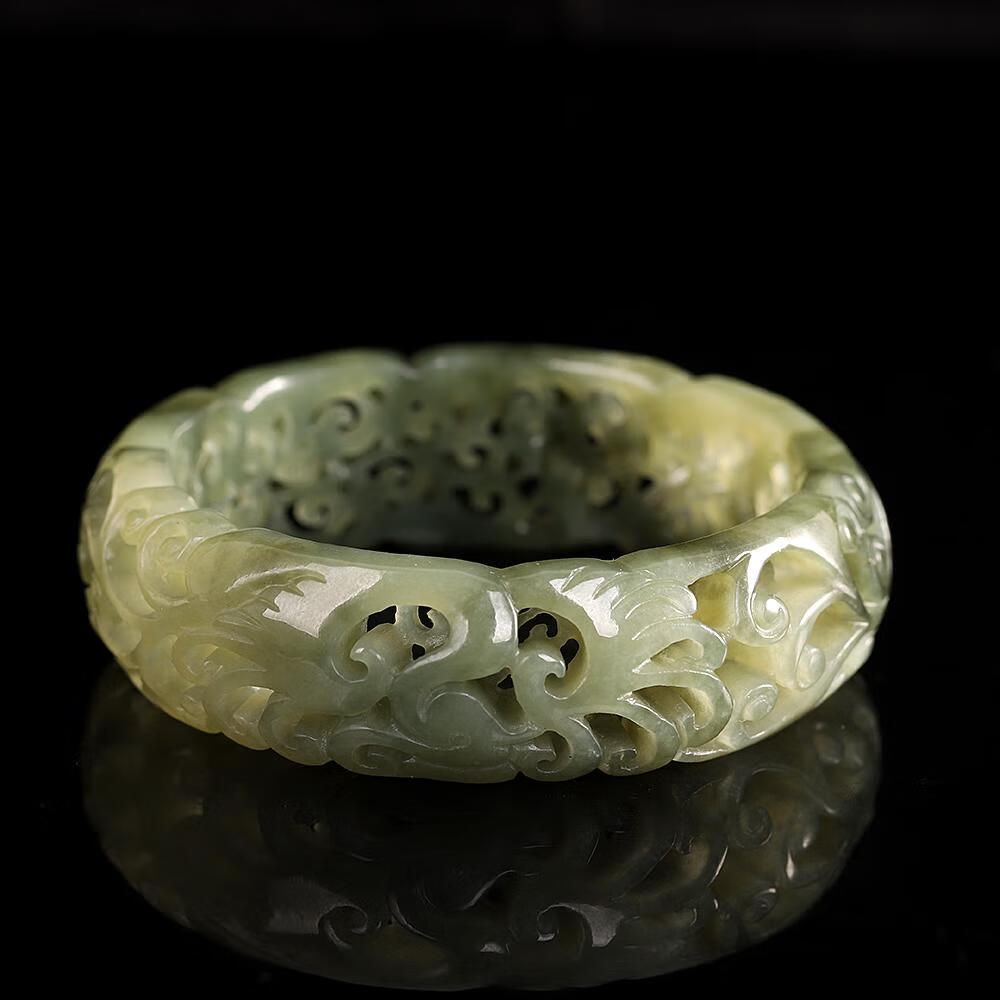 春龙 和田玉湖水绿仿古手镯老型雕刻单圈女款镯