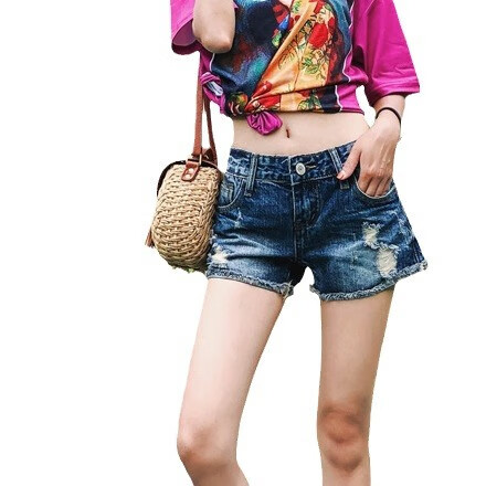 【现货直发】女装破洞牛仔裤女钉珠宽松大码毛边牛仔短裤女式 浅蓝 25