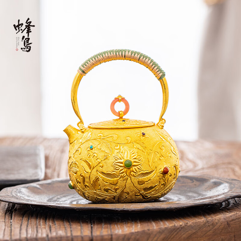 蜂鸟工坊纯银999银壶手工原创单环玉钮镀金錾刻卷草嵌珠提梁小壶名匠