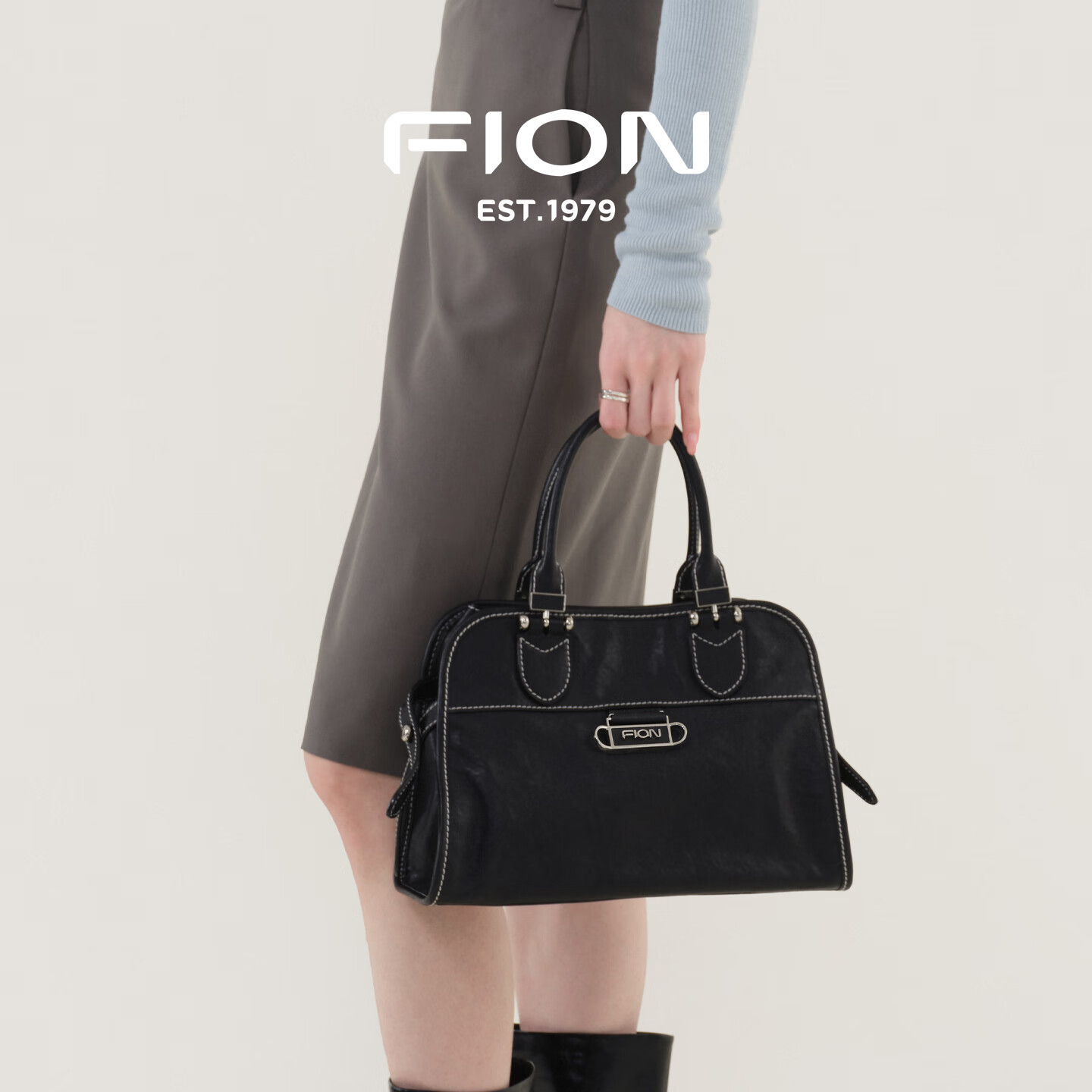 菲安妮(FION)2025新款真皮贝壳包手提包高级小众植鞣皮女包单肩包斜挎包礼物 经典黑-中款