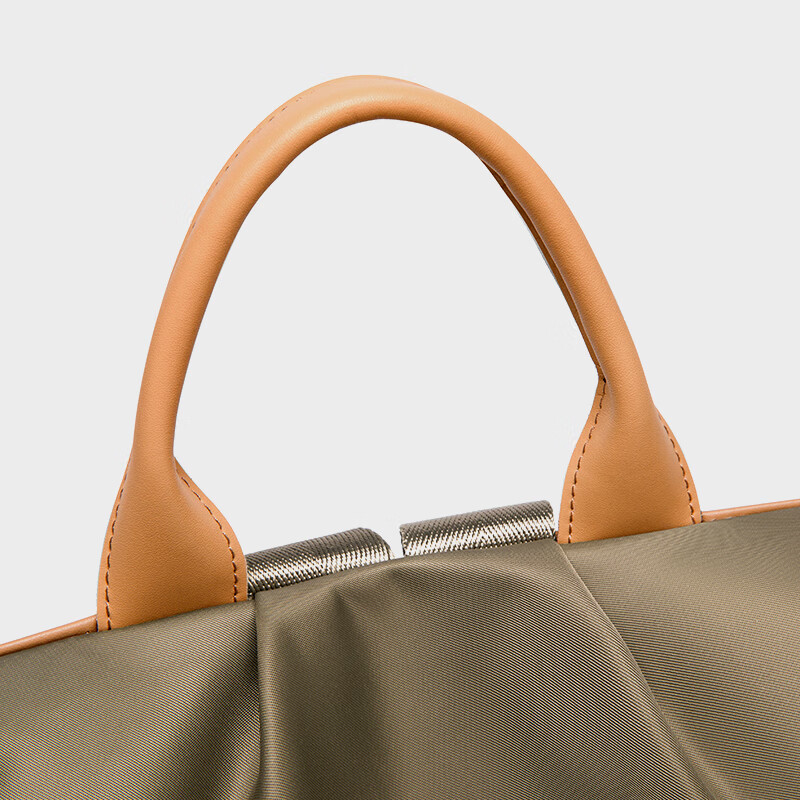 MAKEUP KITTEN双肩包女2026轻便背包旅行包通勤防泼水牛津布书包38女神节礼物 莫兰迪绿妇女节礼物