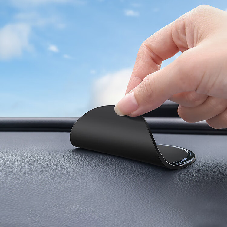 汽车防滑垫中控台耐高温硅胶车载摆件固定贴车内用手机装饰置物垫 【买一送一】大号直径8CM（到手2片装）